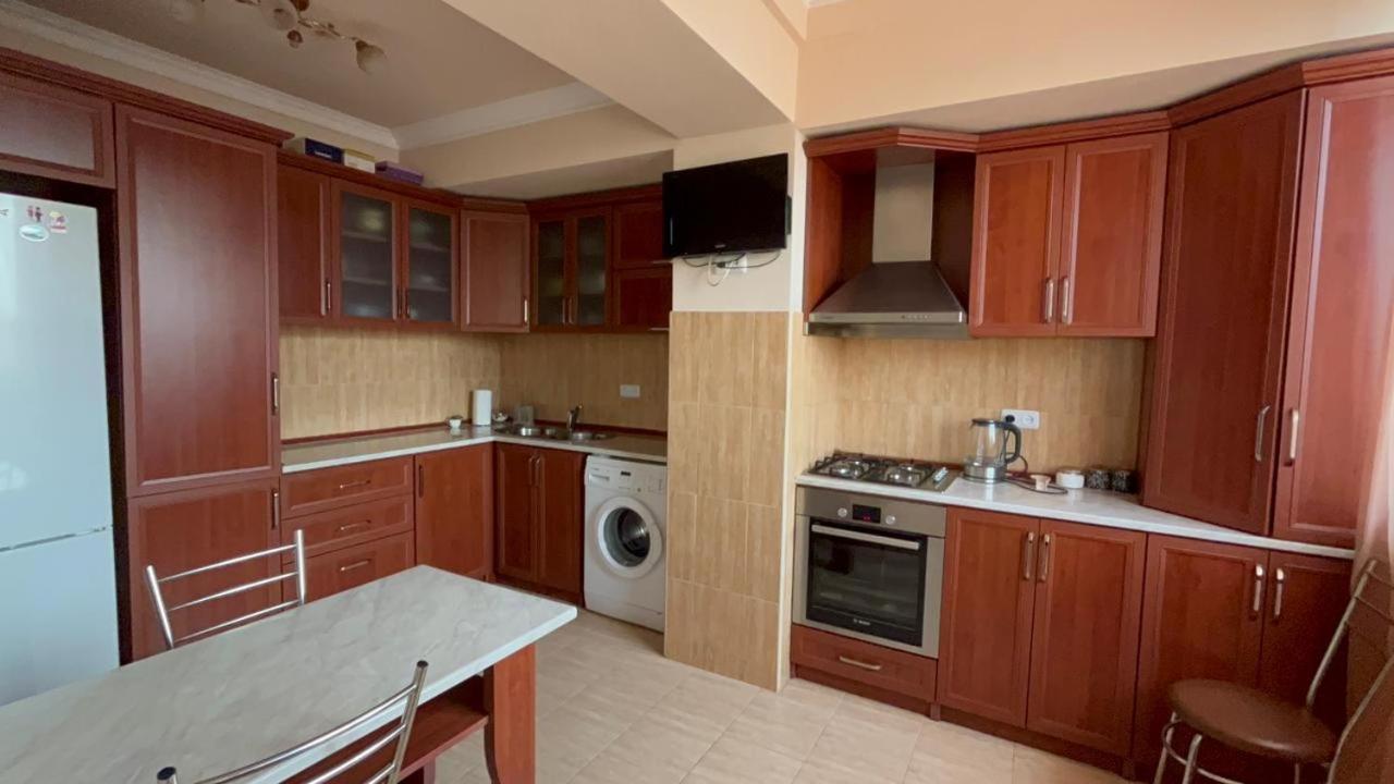 Lesi Apartament Jerevan Eksteriør bilde